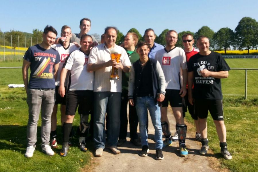 SG Herrhausen/Münchehof feiert den Aufstieg in die 2. Kreisklasse